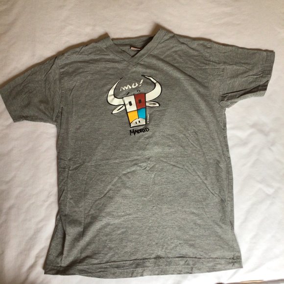Toro Loco - Madrid Bull Mu! gray V-neck t-shirt - Picture 4 of 7
